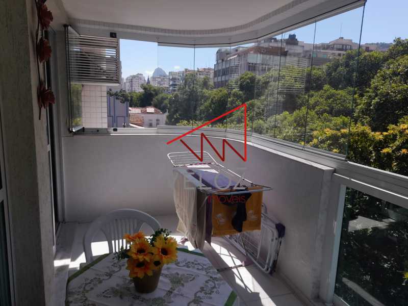 Apartamento à venda com 4 quartos, 105m² - Foto 2