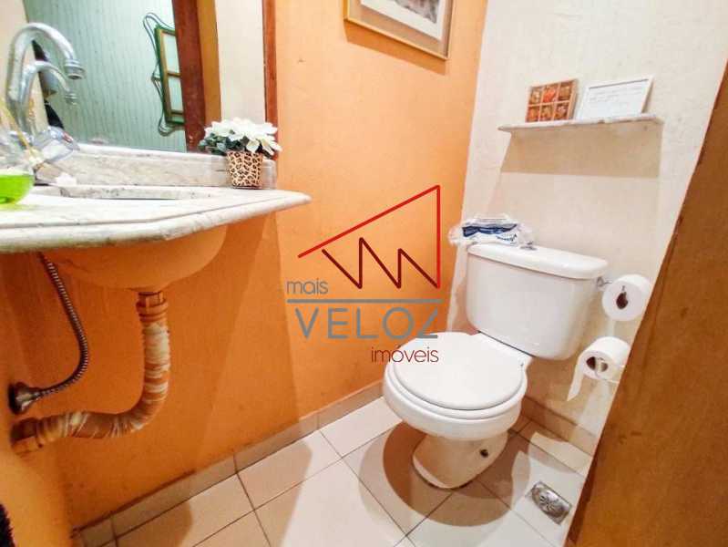 Apartamento à venda com 2 quartos, 75m² - Foto 16