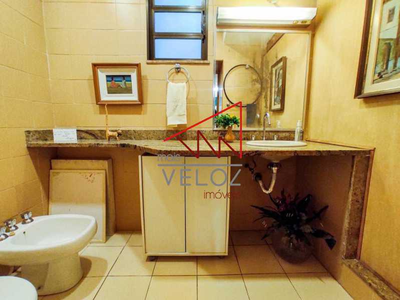 Apartamento à venda com 2 quartos, 75m² - Foto 18