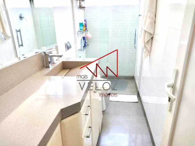 Apartamento à venda com 3 quartos, 298m² - Foto 6