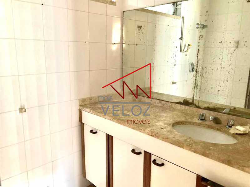 Apartamento à venda com 3 quartos, 112m² - Foto 3