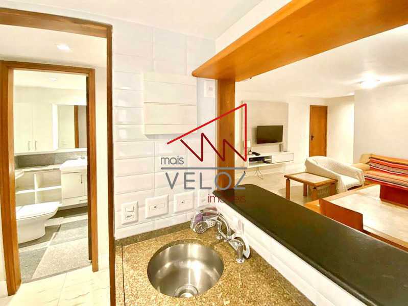 Apartamento à venda com 2 quartos, 85m² - Foto 3