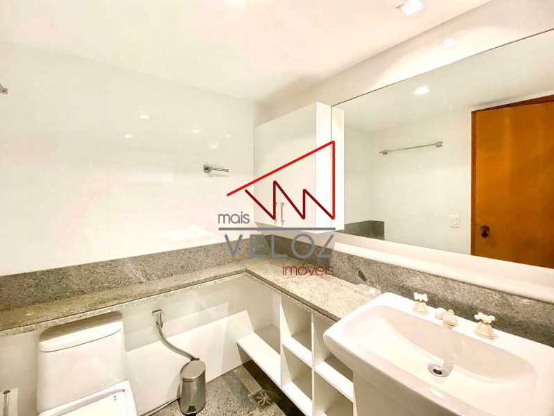 Apartamento à venda com 2 quartos, 85m² - Foto 13