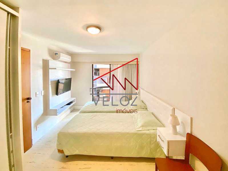 Apartamento à venda com 2 quartos, 85m² - Foto 15