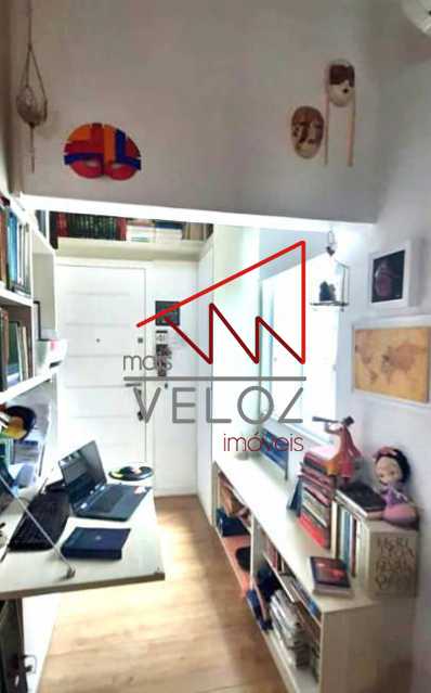 Apartamento à venda com 2 quartos, 60m² - Foto 4