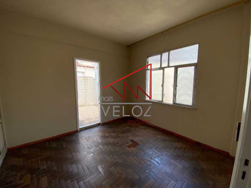 Apartamento à venda com 1 quarto, 93m² - Foto 9