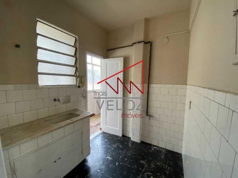 Apartamento à venda com 1 quarto, 93m² - Foto 16