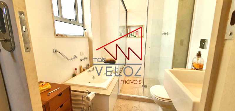 Apartamento à venda com 3 quartos, 130m² - Foto 9