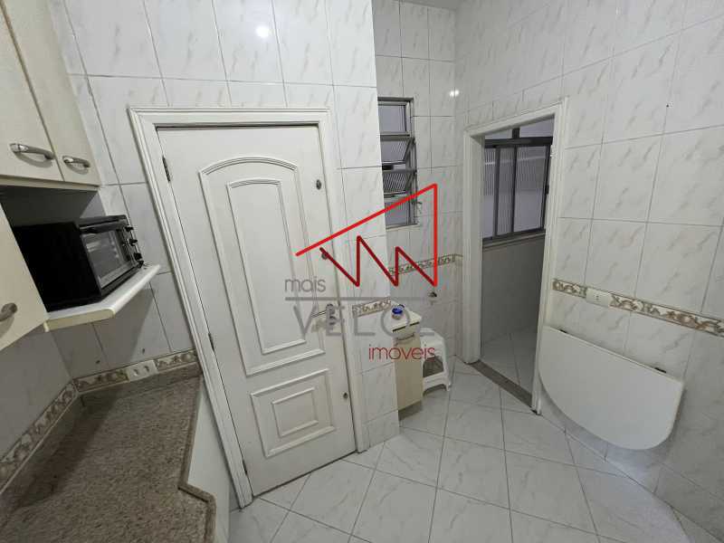 Apartamento à venda com 2 quartos, 70m² - Foto 17