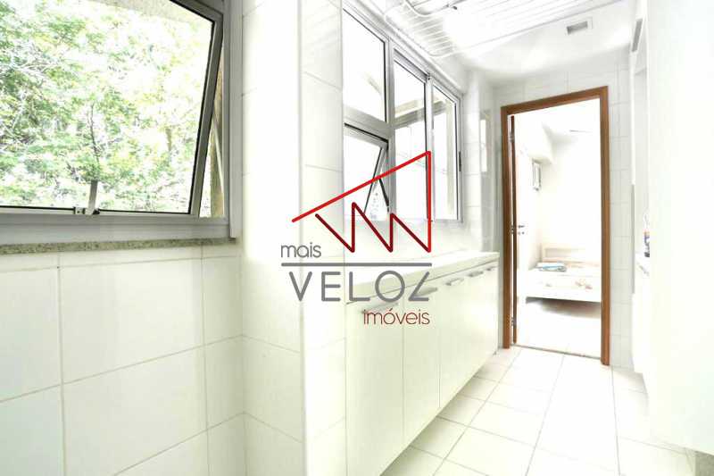 Apartamento à venda com 4 quartos, 210m² - Foto 13