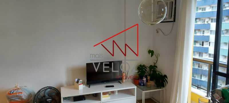 Apartamento à venda com 1 quarto, 40m² - Foto 12