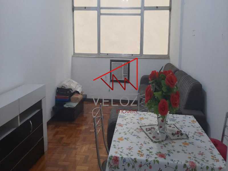 Apartamento à venda com 2 quartos, 76m² - Foto 1