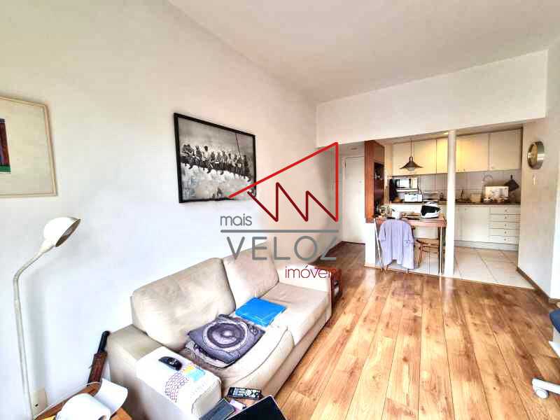 Apartamento à venda com 2 quartos, 61m² - Foto 3