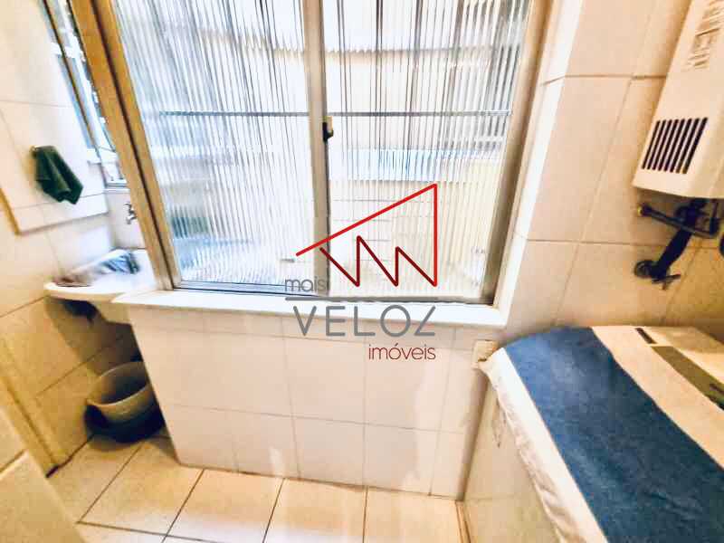 Apartamento à venda com 2 quartos, 61m² - Foto 11