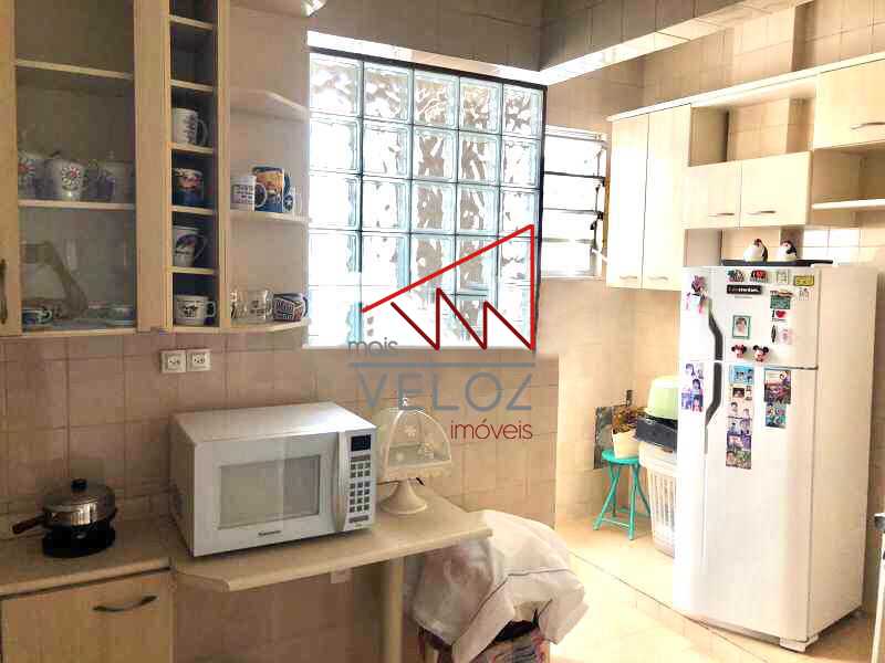 Apartamento à venda com 2 quartos, 70m² - Foto 10