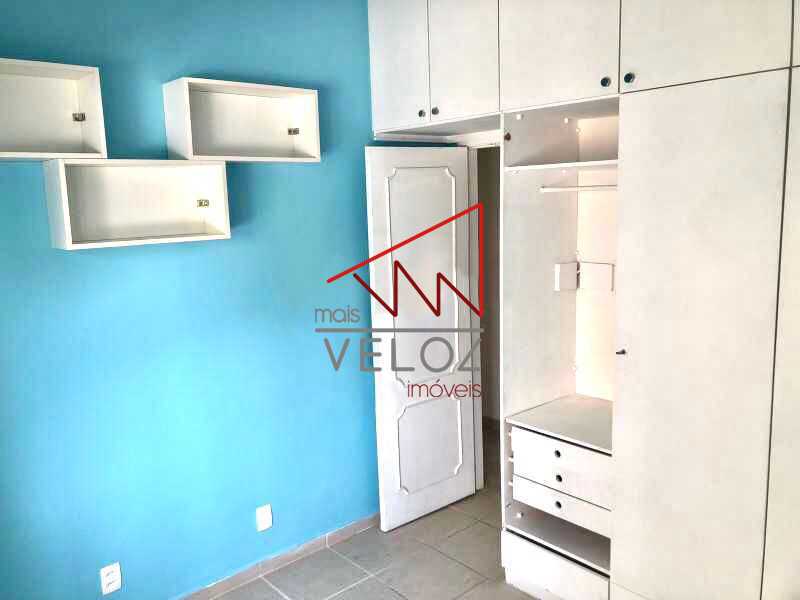 Apartamento à venda com 2 quartos, 70m² - Foto 7