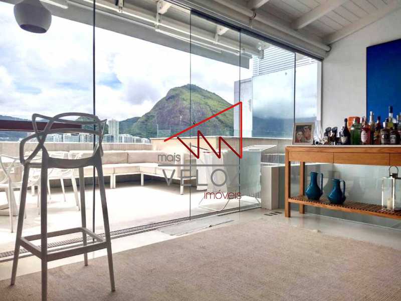 Cobertura à venda com 3 quartos, 201m² - Foto 2