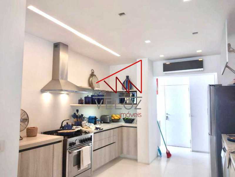 Cobertura à venda com 3 quartos, 201m² - Foto 14