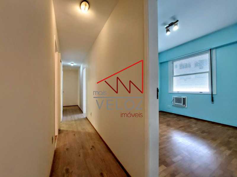 Apartamento à venda com 4 quartos, 180m² - Foto 22