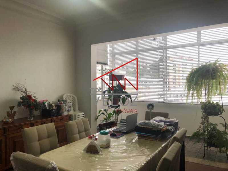 Apartamento à venda com 3 quartos, 166m² - Foto 2