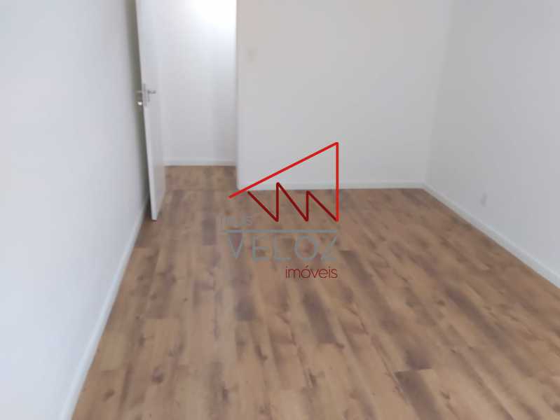 Apartamento à venda com 3 quartos, 85m² - Foto 13