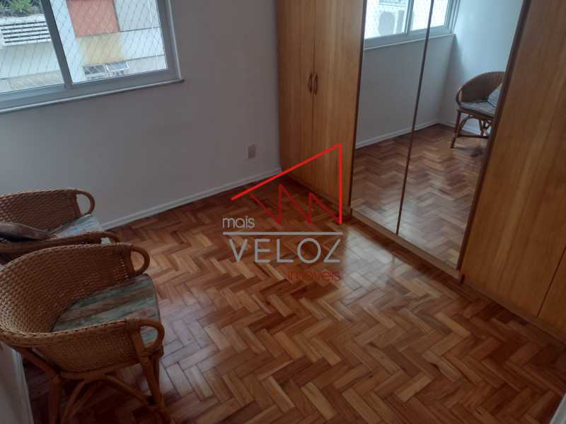 Apartamento à venda com 1 quarto, 42m² - Foto 9