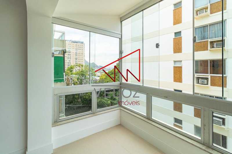 Apartamento à venda com 3 quartos, 94m² - Foto 18