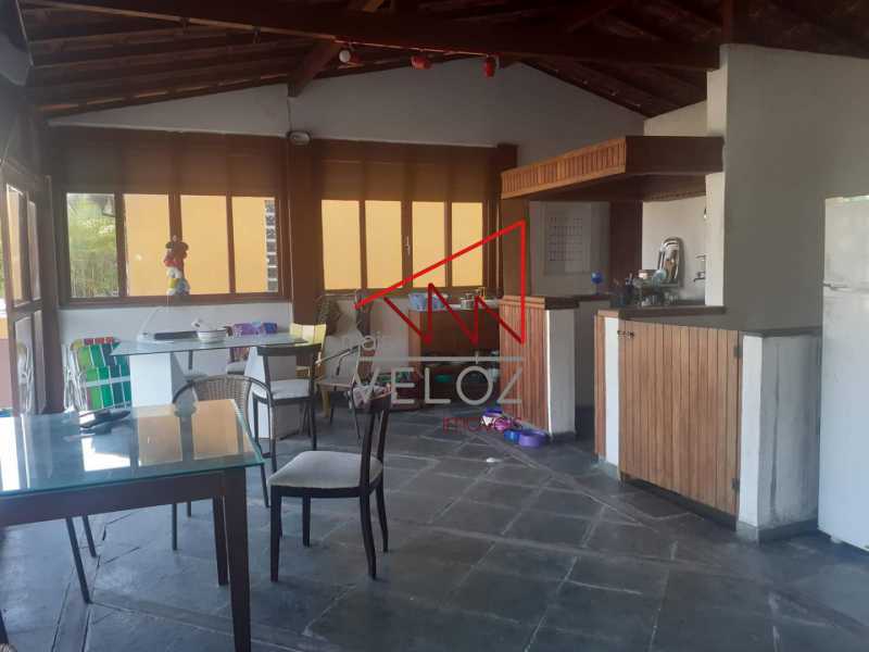 Casa à venda com 5 quartos, 546m² - Foto 2