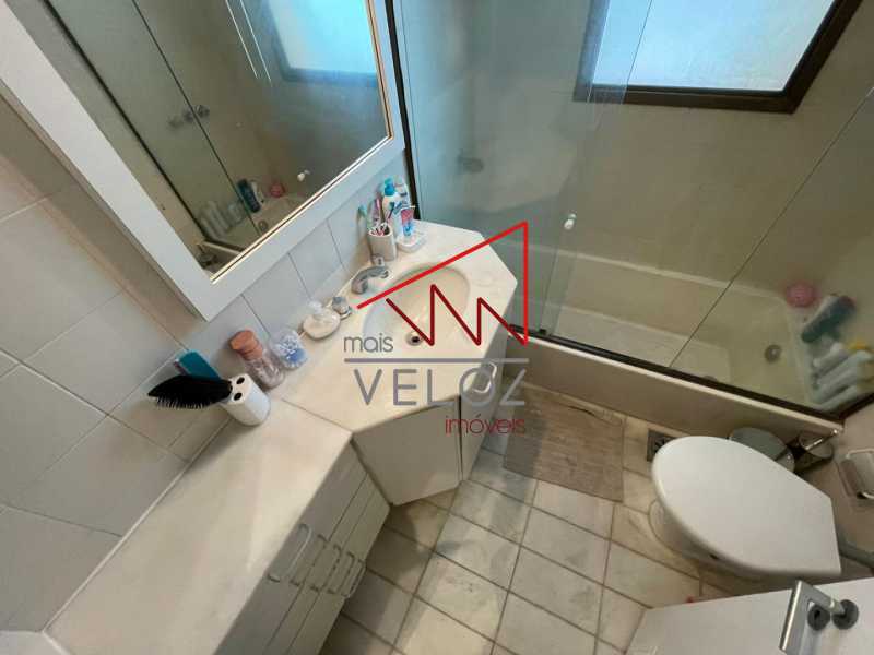 Apartamento à venda com 2 quartos, 74m² - Foto 9