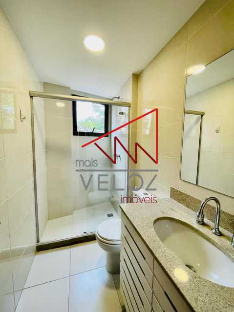 Apartamento à venda com 2 quartos, 74m² - Foto 11