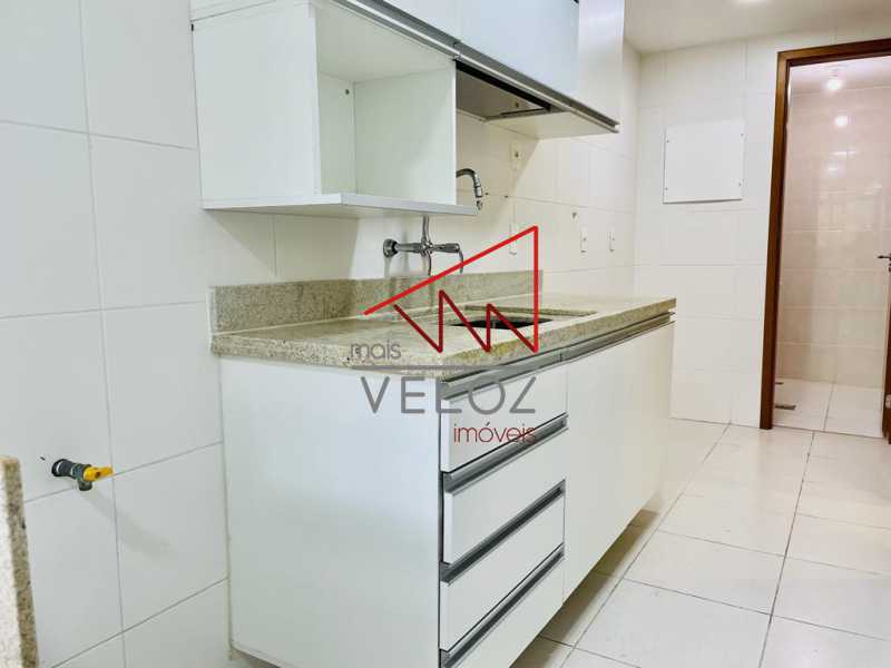 Apartamento à venda com 2 quartos, 74m² - Foto 13