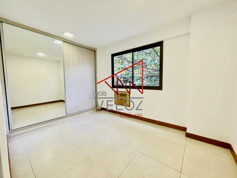 Apartamento à venda com 2 quartos, 74m² - Foto 21