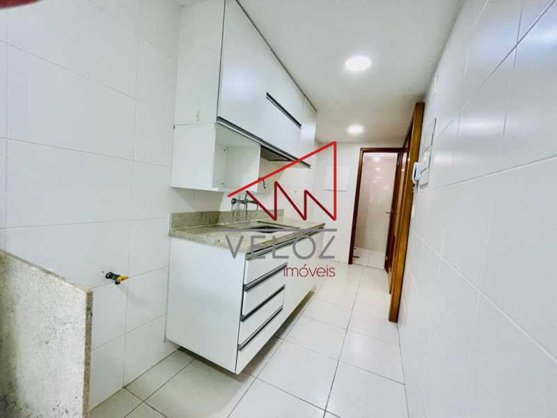 Apartamento à venda com 2 quartos, 74m² - Foto 25