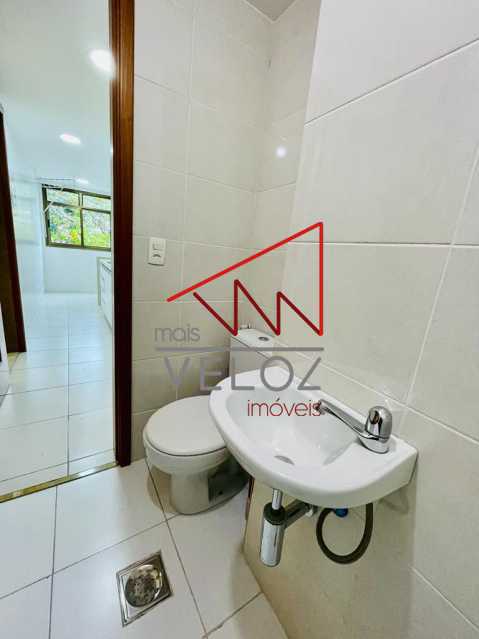 Apartamento à venda com 2 quartos, 74m² - Foto 29