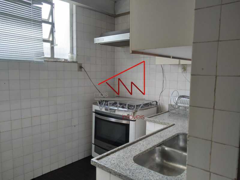 Apartamento à venda com 3 quartos, 210m² - Foto 6