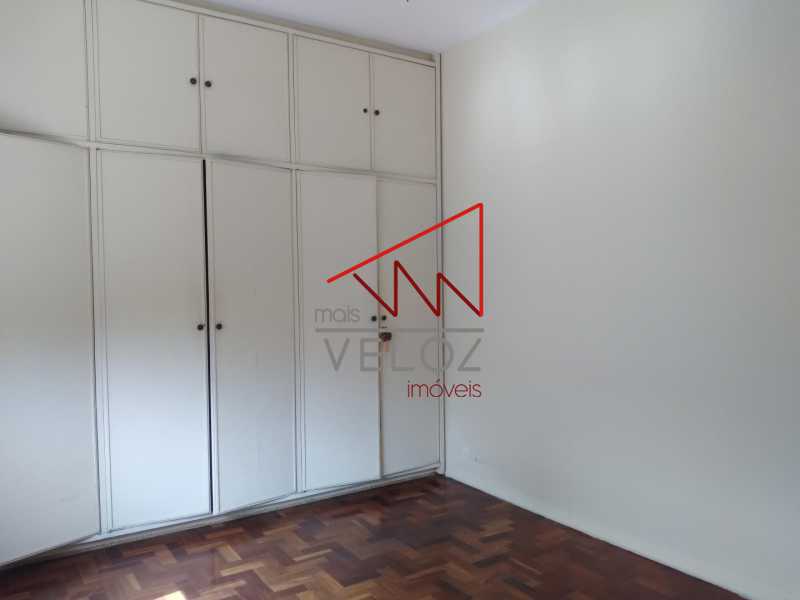 Apartamento à venda com 3 quartos, 210m² - Foto 14