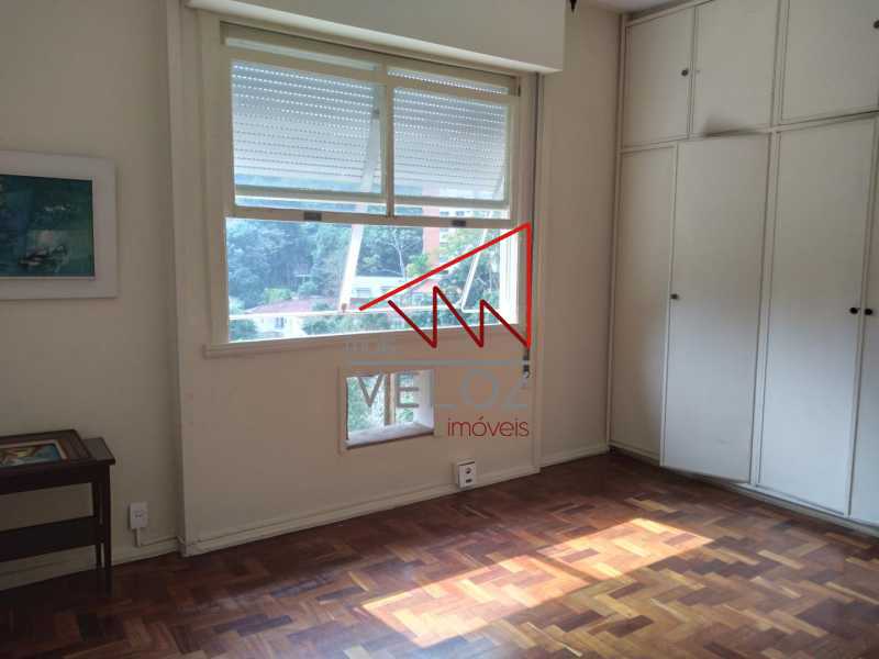 Apartamento à venda com 3 quartos, 210m² - Foto 16