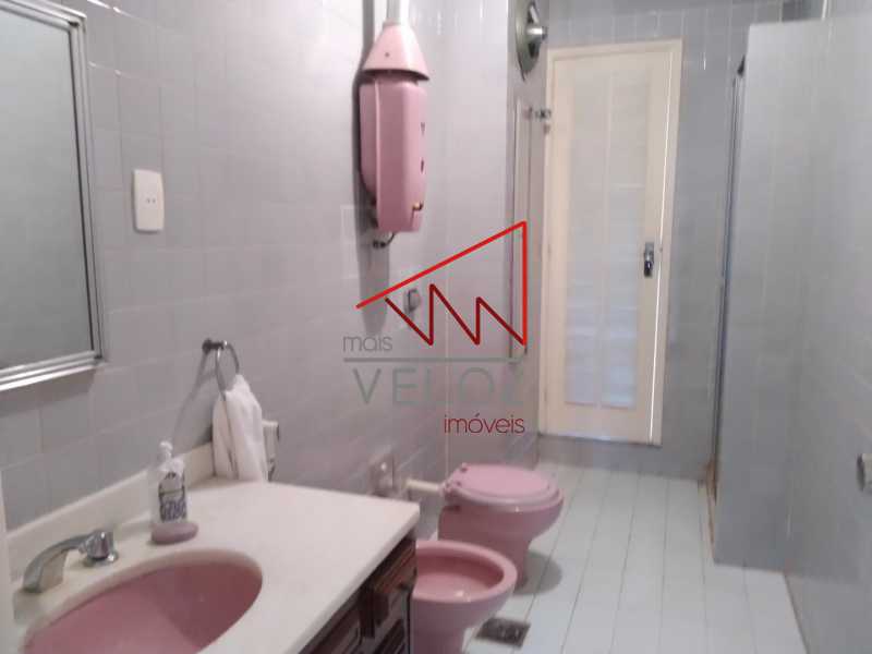 Apartamento à venda com 3 quartos, 210m² - Foto 17