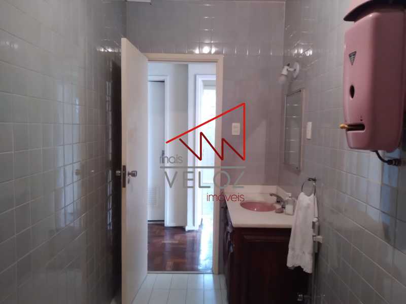 Apartamento à venda com 3 quartos, 210m² - Foto 18