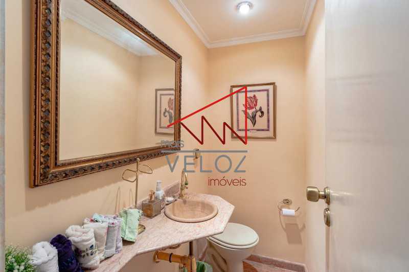 Apartamento à venda com 4 quartos, 229m² - Foto 20