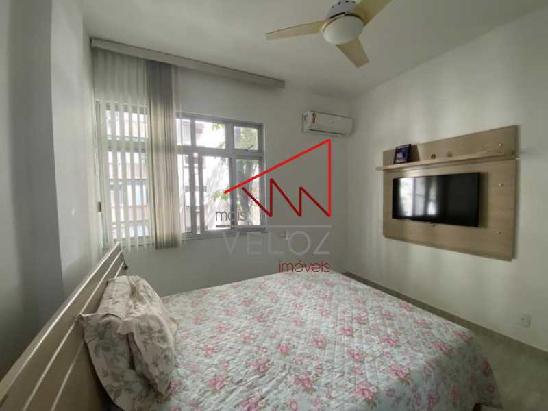 Apartamento à venda com 2 quartos, 75m² - Foto 9