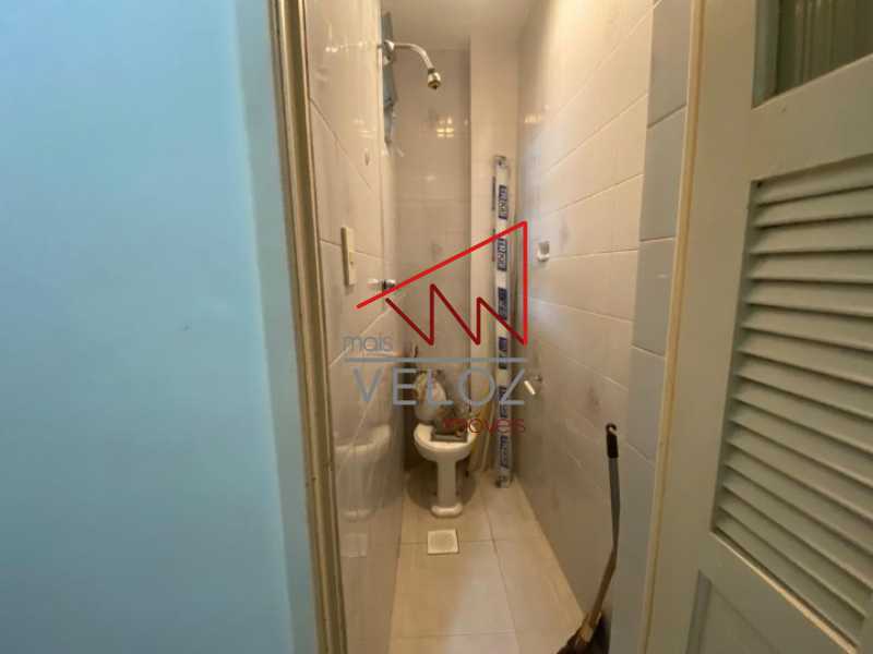 Apartamento à venda com 2 quartos, 75m² - Foto 12