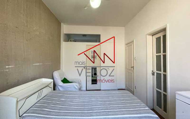 Apartamento à venda com 3 quartos, 129m² - Foto 13