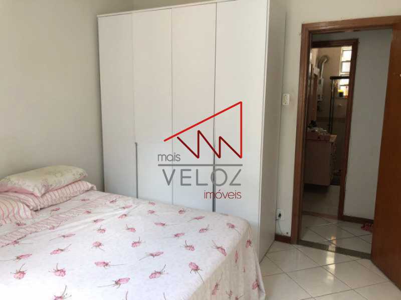 Apartamento à venda com 1 quarto, 60m² - Foto 9