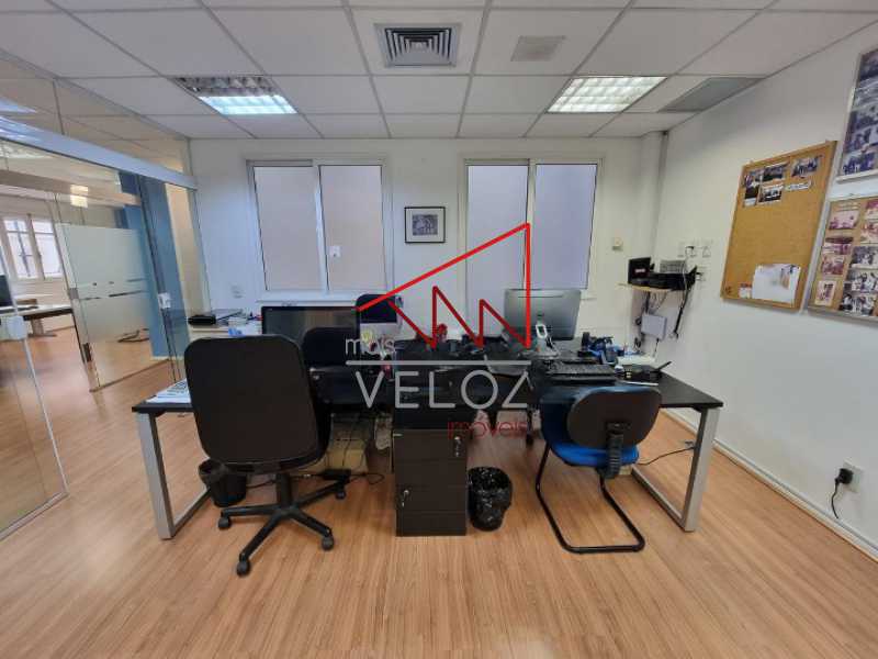 Apartamento à venda com 4 quartos, 220m² - Foto 7