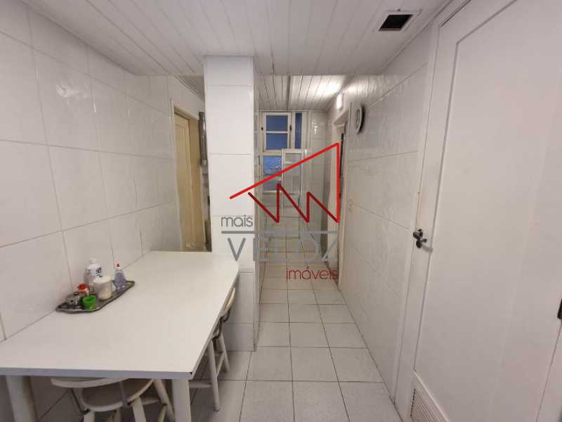 Apartamento à venda com 4 quartos, 220m² - Foto 9