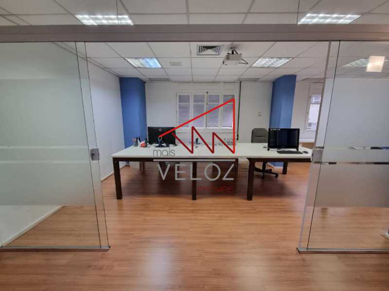 Apartamento à venda com 4 quartos, 220m² - Foto 22