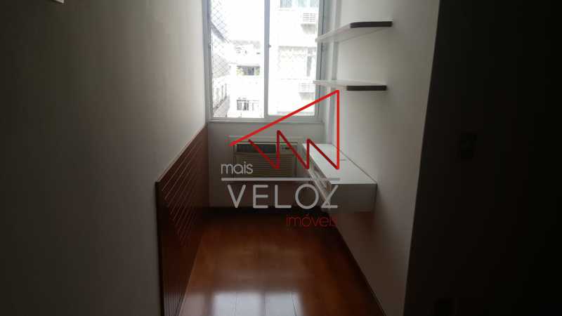 Apartamento à venda com 2 quartos, 72m² - Foto 3