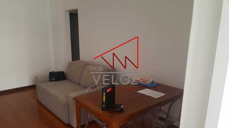 Apartamento à venda com 2 quartos, 72m² - Foto 1