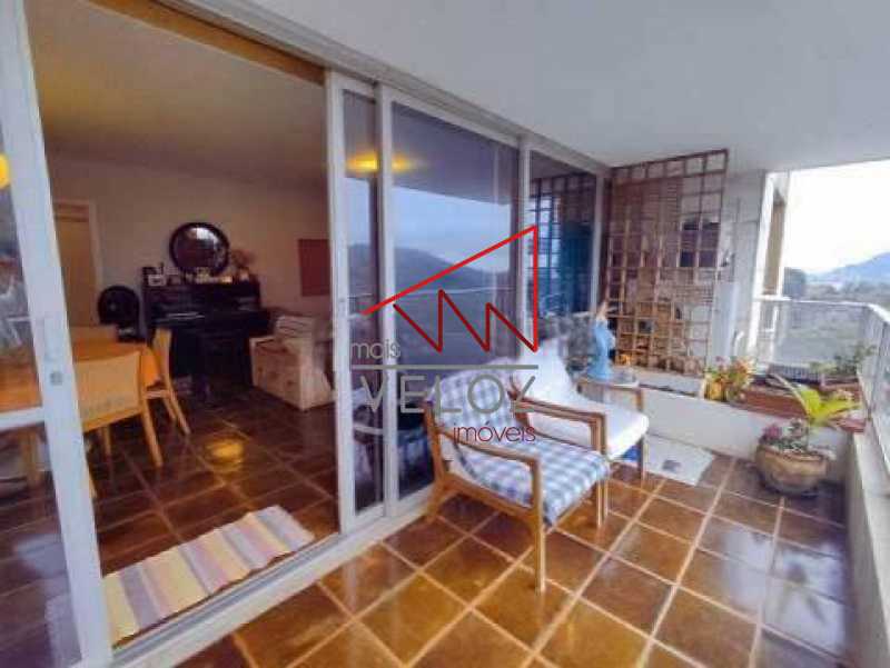 Apartamento à venda com 4 quartos, 231m² - Foto 1